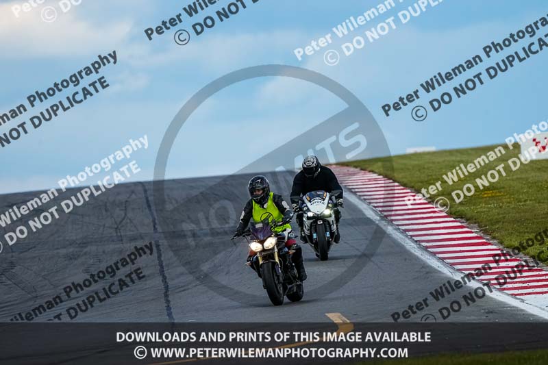 donington no limits trackday;donington park photographs;donington trackday photographs;no limits trackdays;peter wileman photography;trackday digital images;trackday photos